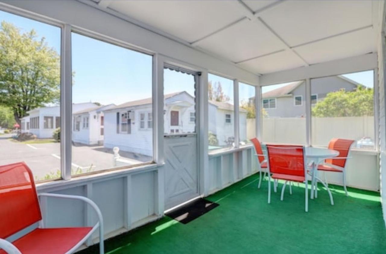 Carriage House Motel Cottages & Suites Уэллс Экстерьер фото